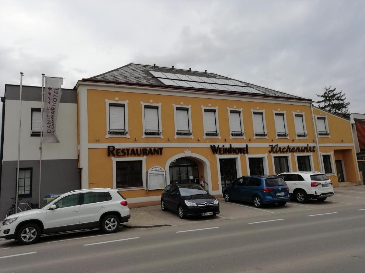 Weinhotel Kirchenwirt Gols Exterior foto